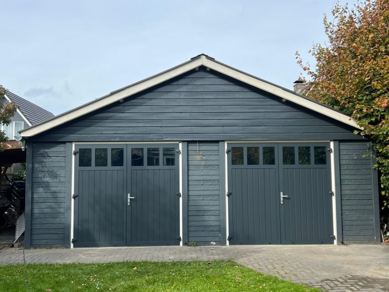 Onderhoudsvrije schuurdeuren met glas